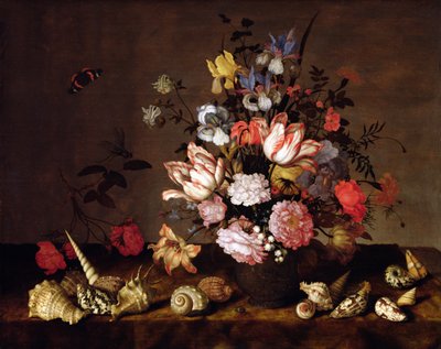Ainda vida de um vaso de flores com conchas de Balthasar van der Ast